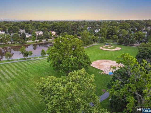 36 Edgemont Road, Montclair, NJ 07042