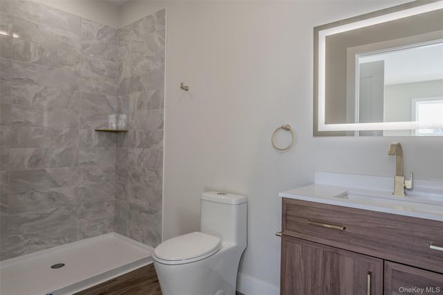 124 S Main Street, Florida, NY 10921