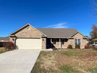 243 Chestnut Oak Circle, Owens Cross Roads, AL 35763