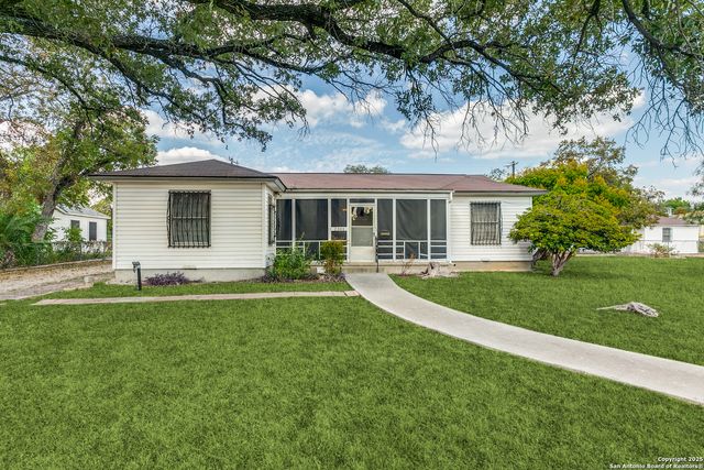 2301 W MULBERRY AVE, San Antonio, TX 78201