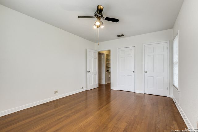 2301 W MULBERRY AVE, San Antonio, TX 78201
