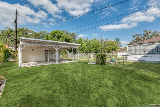 2301 W MULBERRY AVE, San Antonio, TX 78201