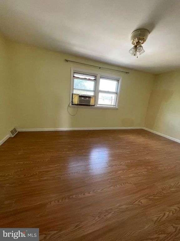 3340 MORNING GLORY RD, PHILADELPHIA, PA 19154 — photo 5
