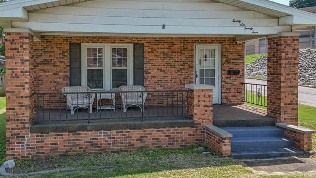 2624 Edgewood Drive, Evansville, IN 47712