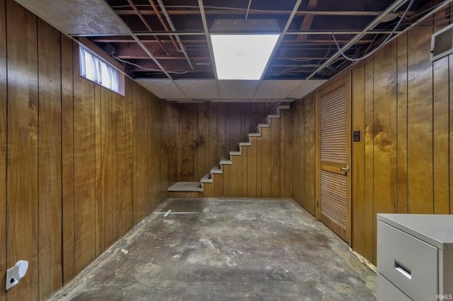 2624 Edgewood Drive, Evansville, IN 47712