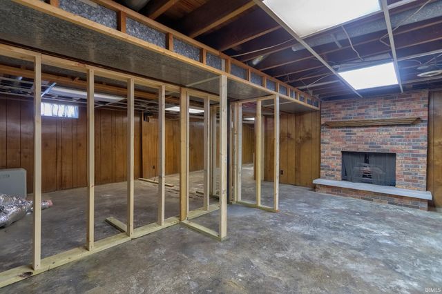 2624 Edgewood Drive, Evansville, IN 47712