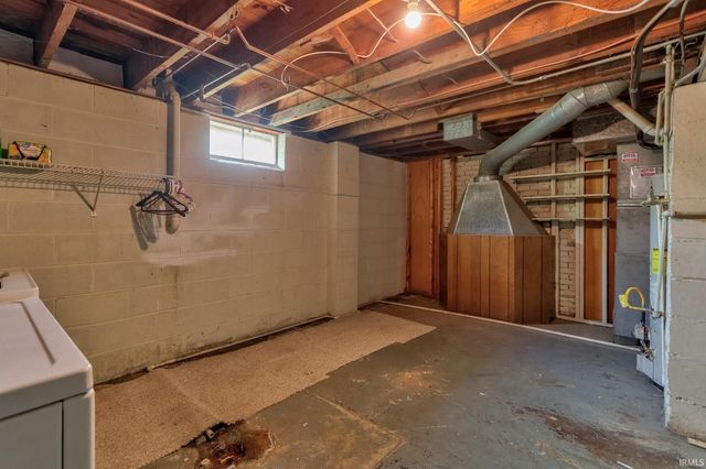 2624 Edgewood Drive, Evansville, IN 47712