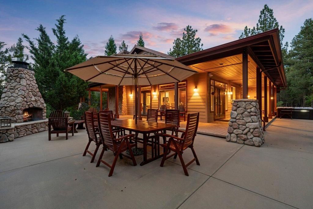 Image 1 of property listing at 1924 Shady Lane, Big Bear City, CA 92314