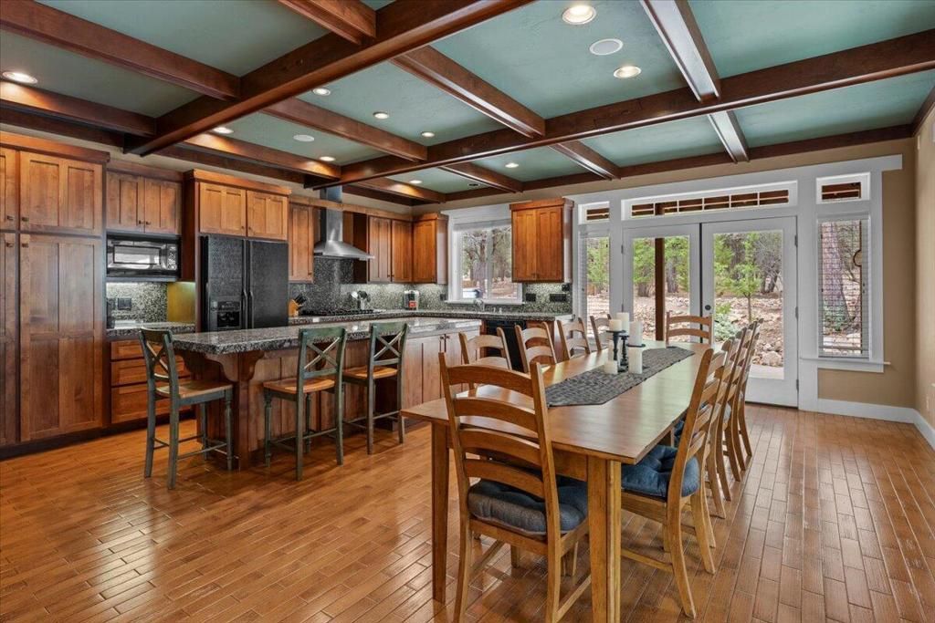 Image 17 of property listing at 1924 Shady Lane, Big Bear City, CA 92314