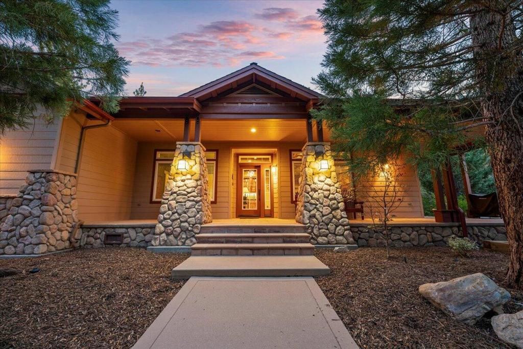 Image 2 of property listing at 1924 Shady Lane, Big Bear City, CA 92314