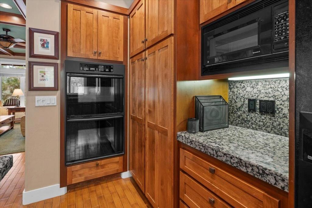 Image 22 of property listing at 1924 Shady Lane, Big Bear City, CA 92314