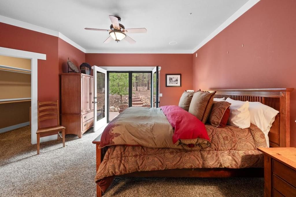 Image 24 of property listing at 1924 Shady Lane, Big Bear City, CA 92314