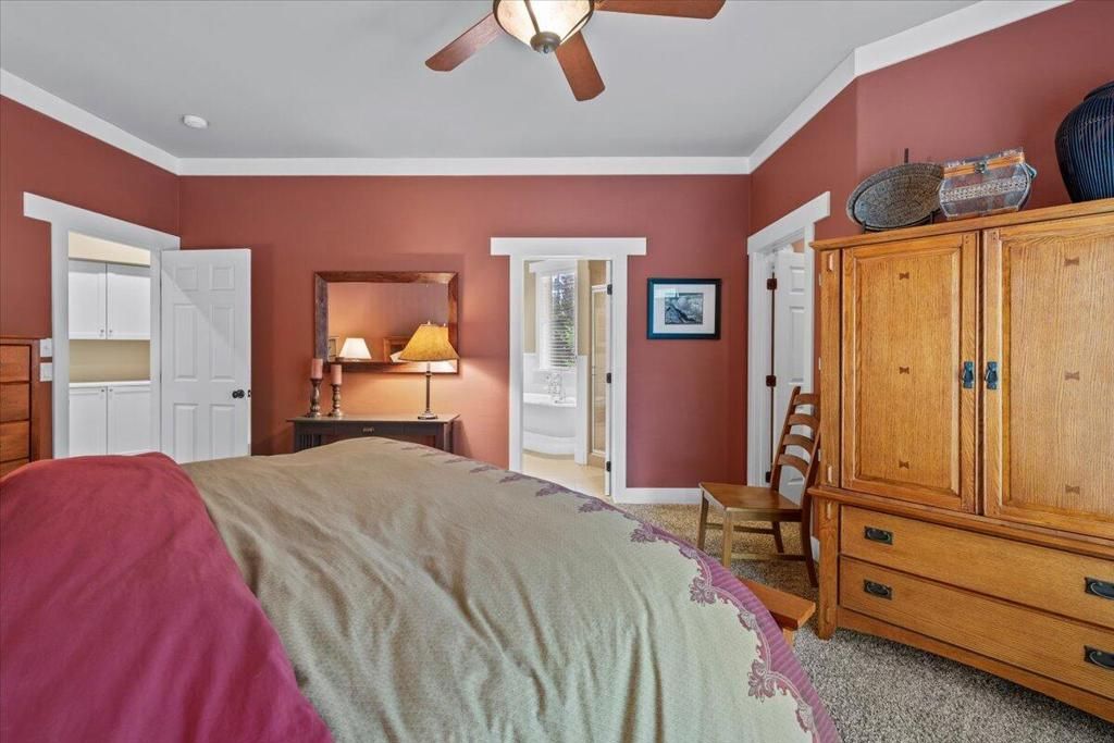 Image 25 of property listing at 1924 Shady Lane, Big Bear City, CA 92314
