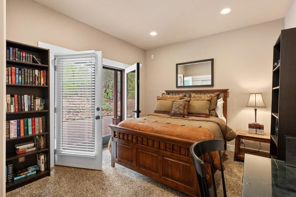 Image 29 of property listing at 1924 Shady Lane, Big Bear City, CA 92314