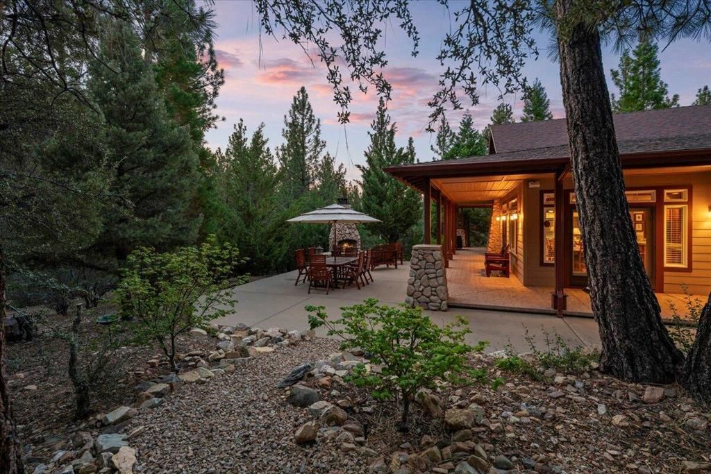 Image 3 of property listing at 1924 Shady Lane, Big Bear City, CA 92314