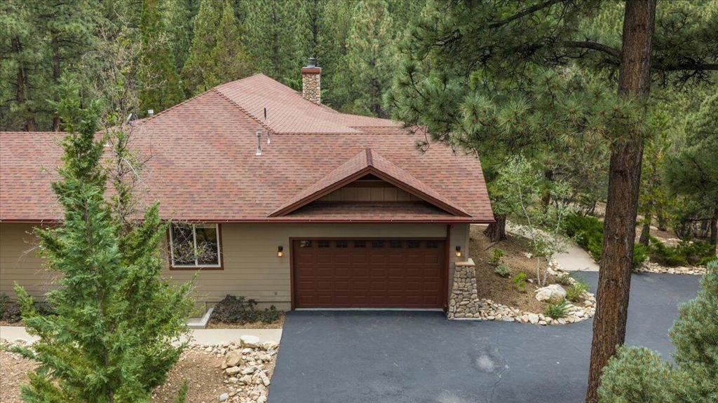 Image 47 of property listing at 1924 Shady Lane, Big Bear City, CA 92314