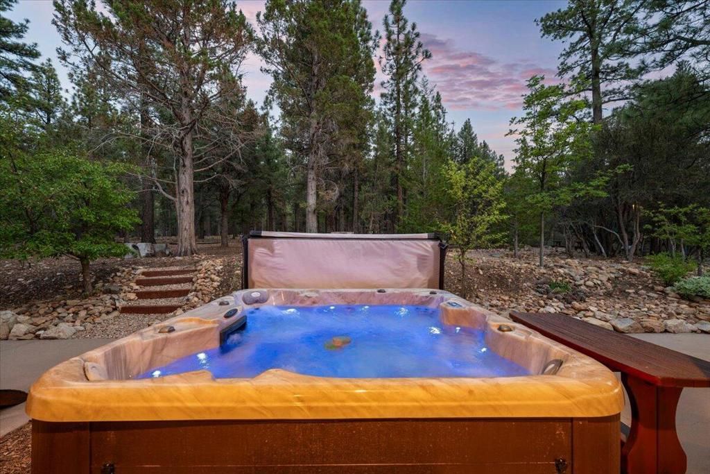 Image 8 of property listing at 1924 Shady Lane, Big Bear City, CA 92314