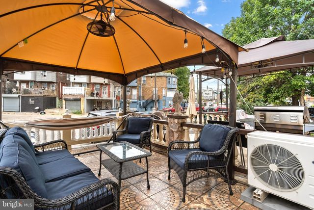 1609 E HUNTING PARK AVE, Philadelphia, PA 19124