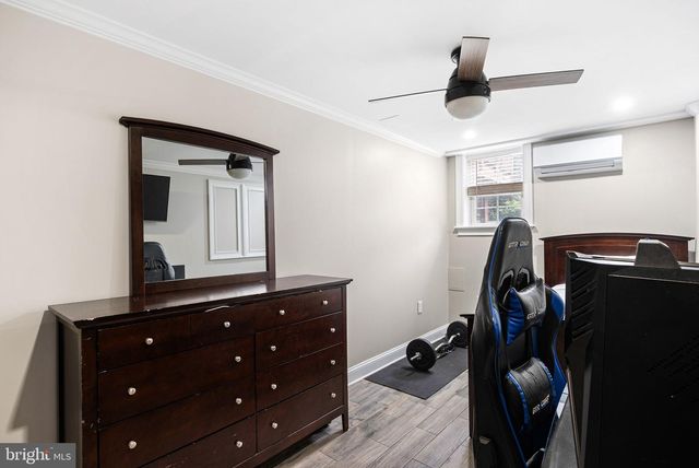 1609 E HUNTING PARK AVE, Philadelphia, PA 19124