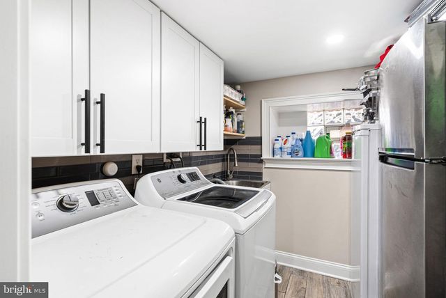 1609 E HUNTING PARK AVE, Philadelphia, PA 19124