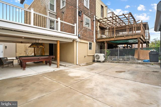 1609 E HUNTING PARK AVE, Philadelphia, PA 19124