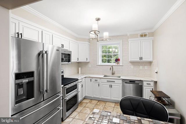 1609 E HUNTING PARK AVE, Philadelphia, PA 19124