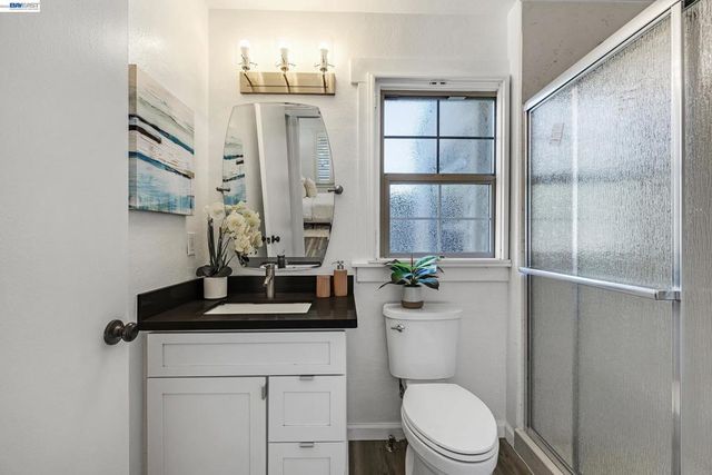 1225 Richard Pl, Hayward, CA 94541