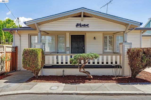 1225 Richard Pl, Hayward, CA 94541
