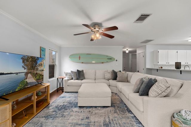 11911 Ghostbridge, Helotes, TX 78023