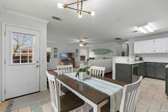 11911 Ghostbridge, Helotes, TX 78023