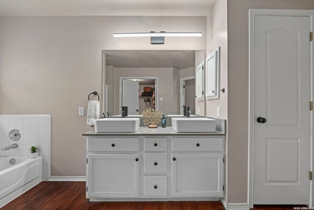 11911 Ghostbridge, Helotes, TX 78023