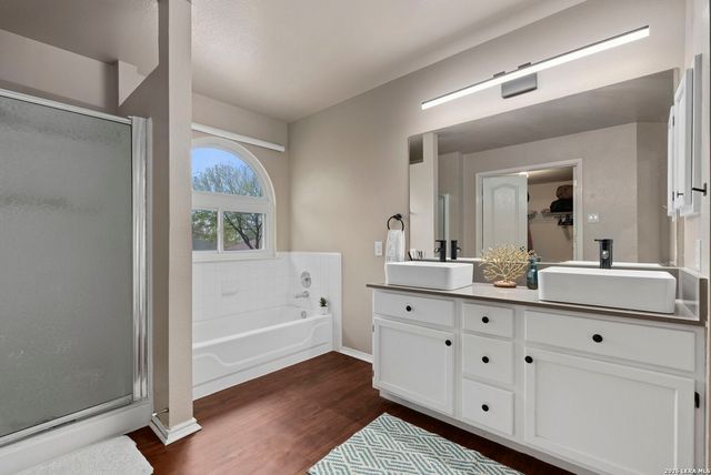 11911 Ghostbridge, Helotes, TX 78023