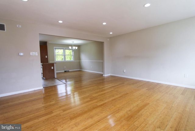 617 RENZ ST, Philadelphia, PA 19128