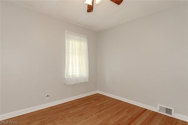 1752 Brainard Road, Lyndhurst, OH 44124