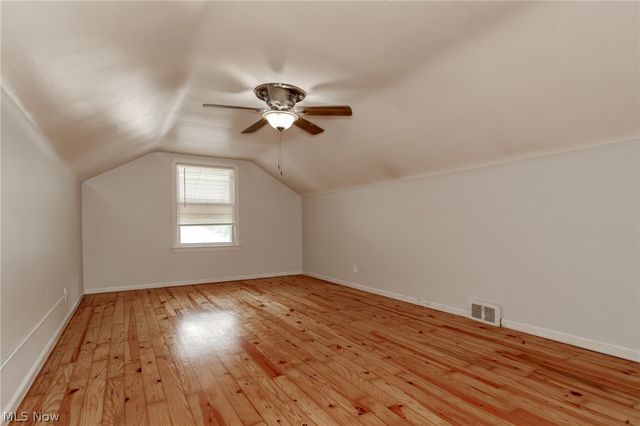 1752 Brainard Road, Lyndhurst, OH 44124