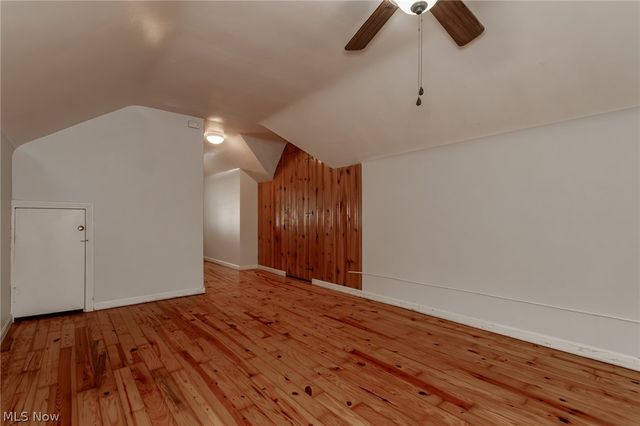 1752 Brainard Road, Lyndhurst, OH 44124