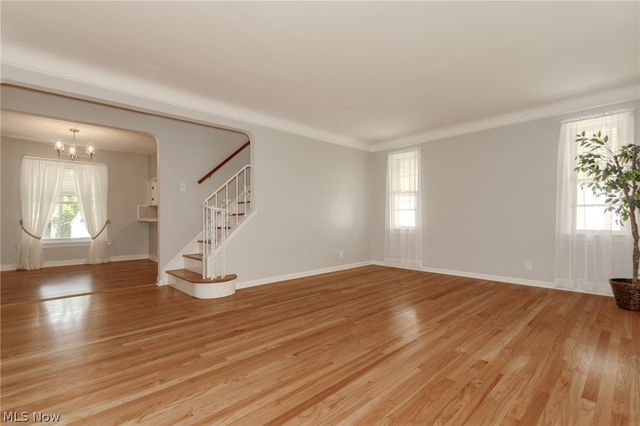 1752 Brainard Road, Lyndhurst, OH 44124
