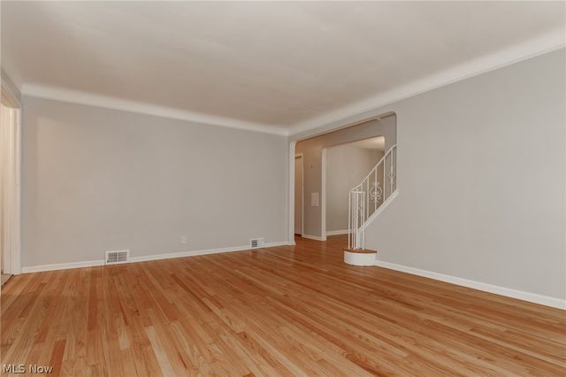 1752 Brainard Road, Lyndhurst, OH 44124