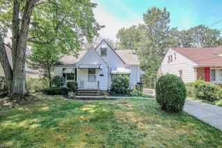1752 Brainard Road, Lyndhurst, OH 44124