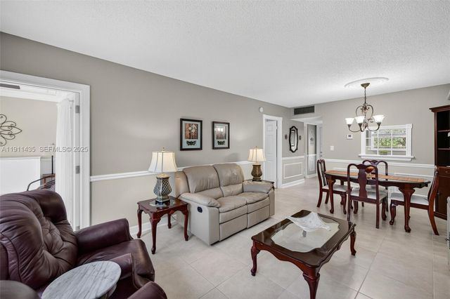 3501 NW 47th Avenue 507, Lauderdale Lakes, FL 33319