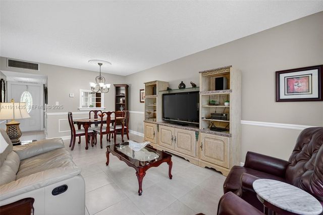 3501 NW 47th Avenue 507, Lauderdale Lakes, FL 33319