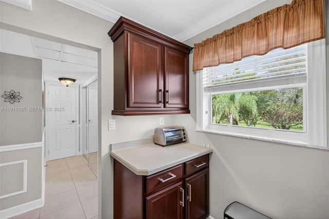 3501 NW 47th Avenue 507, Lauderdale Lakes, FL 33319