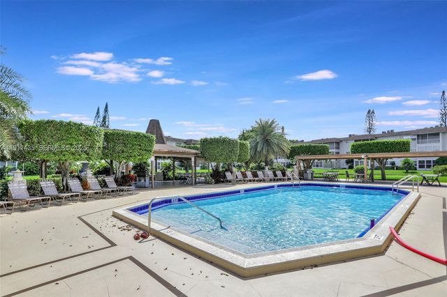 3501 NW 47th Avenue 507, Lauderdale Lakes, FL 33319