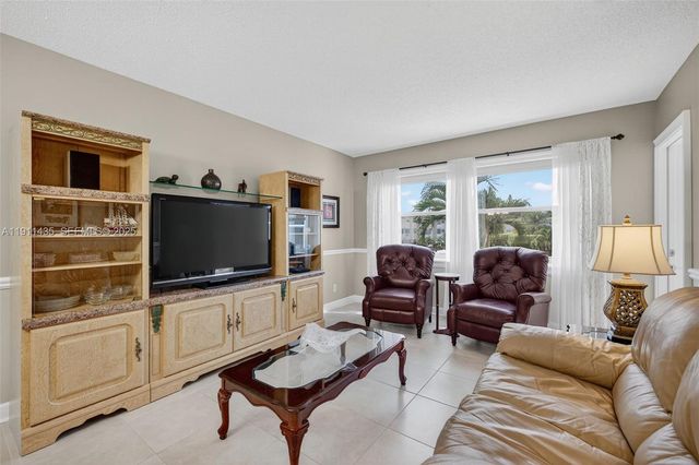 3501 NW 47th Avenue 507, Lauderdale Lakes, FL 33319