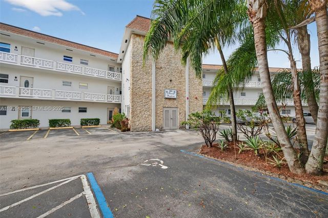 3501 NW 47th Avenue 507, Lauderdale Lakes, FL 33319
