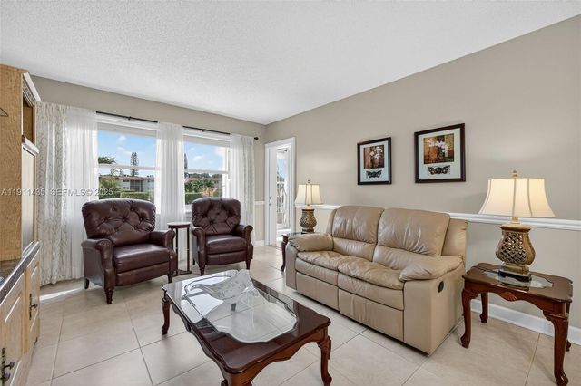 3501 NW 47th Avenue 507, Lauderdale Lakes, FL 33319