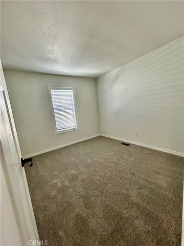 999 S Santa Fe Avenue 60, San Jacinto, CA 92583