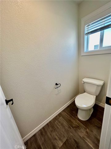 999 S Santa Fe Avenue 60, San Jacinto, CA 92583