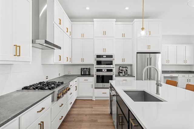 138 Yellow Bell RUN, Dripping Springs, TX 78620