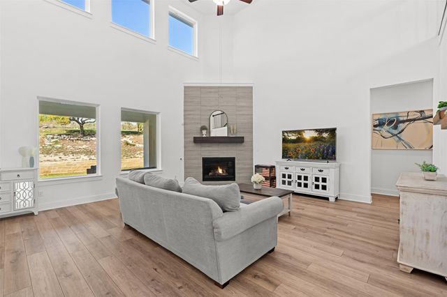 138 Yellow Bell RUN, Dripping Springs, TX 78620